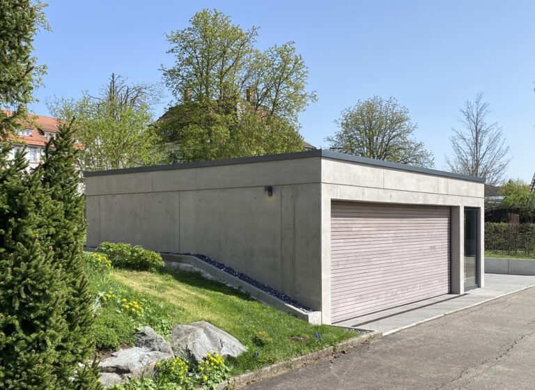 Garage mit Flachdach